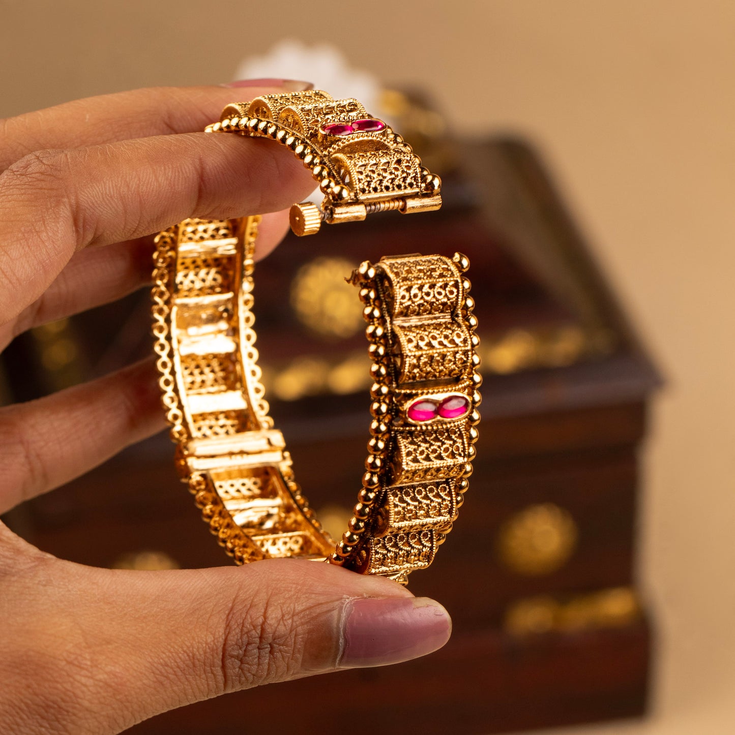 Premium Antique Bangle B323