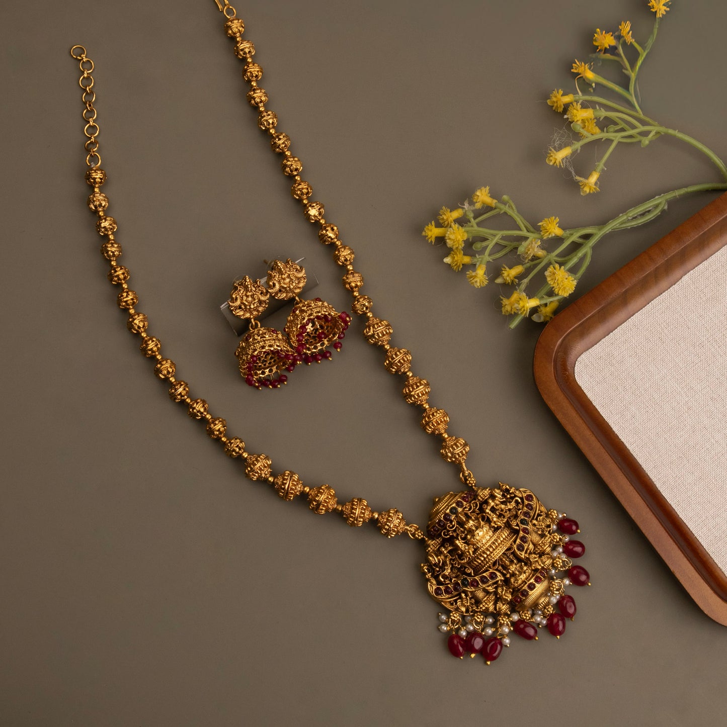 Necklace 679