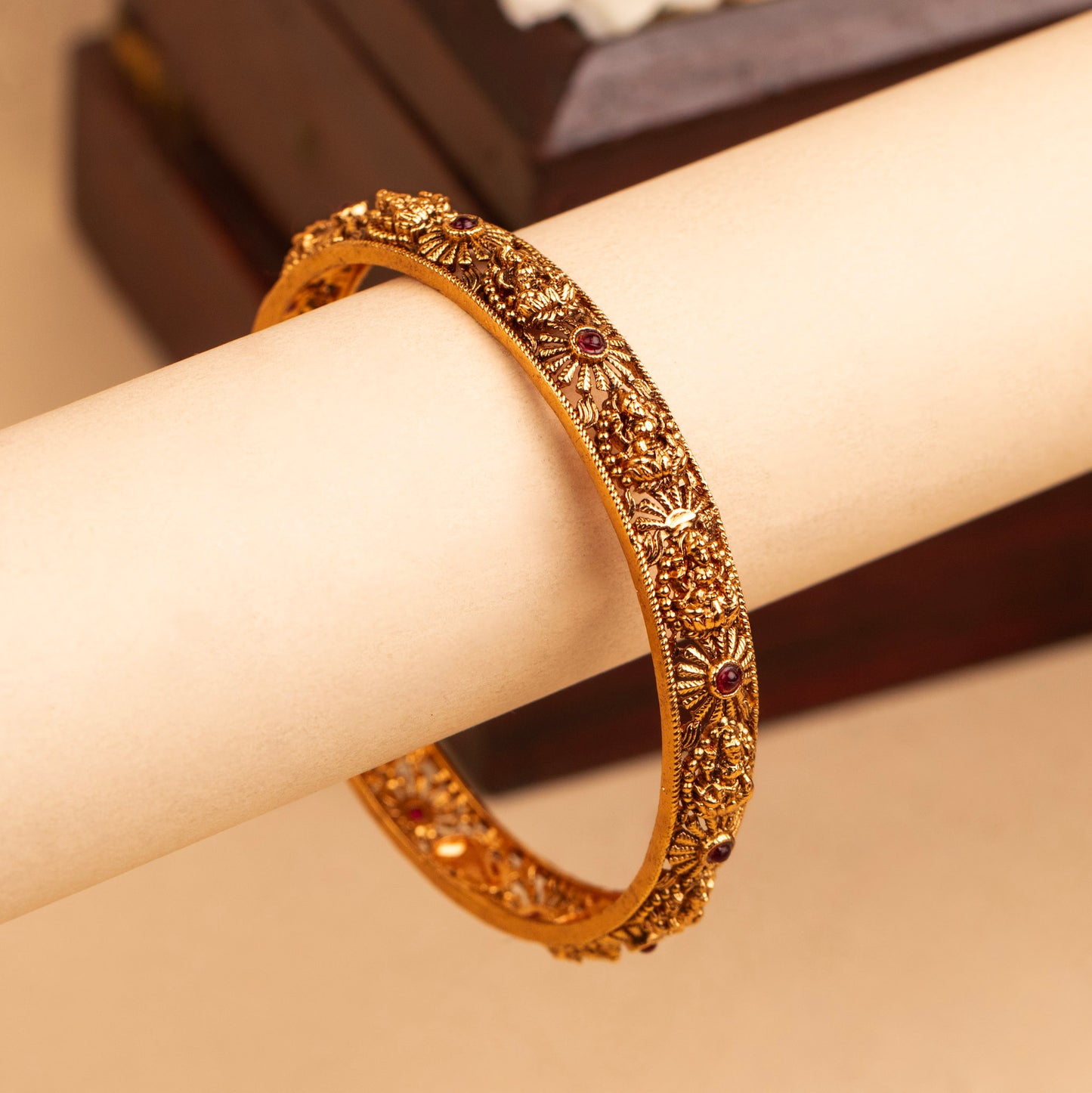 Antique Bangle B315