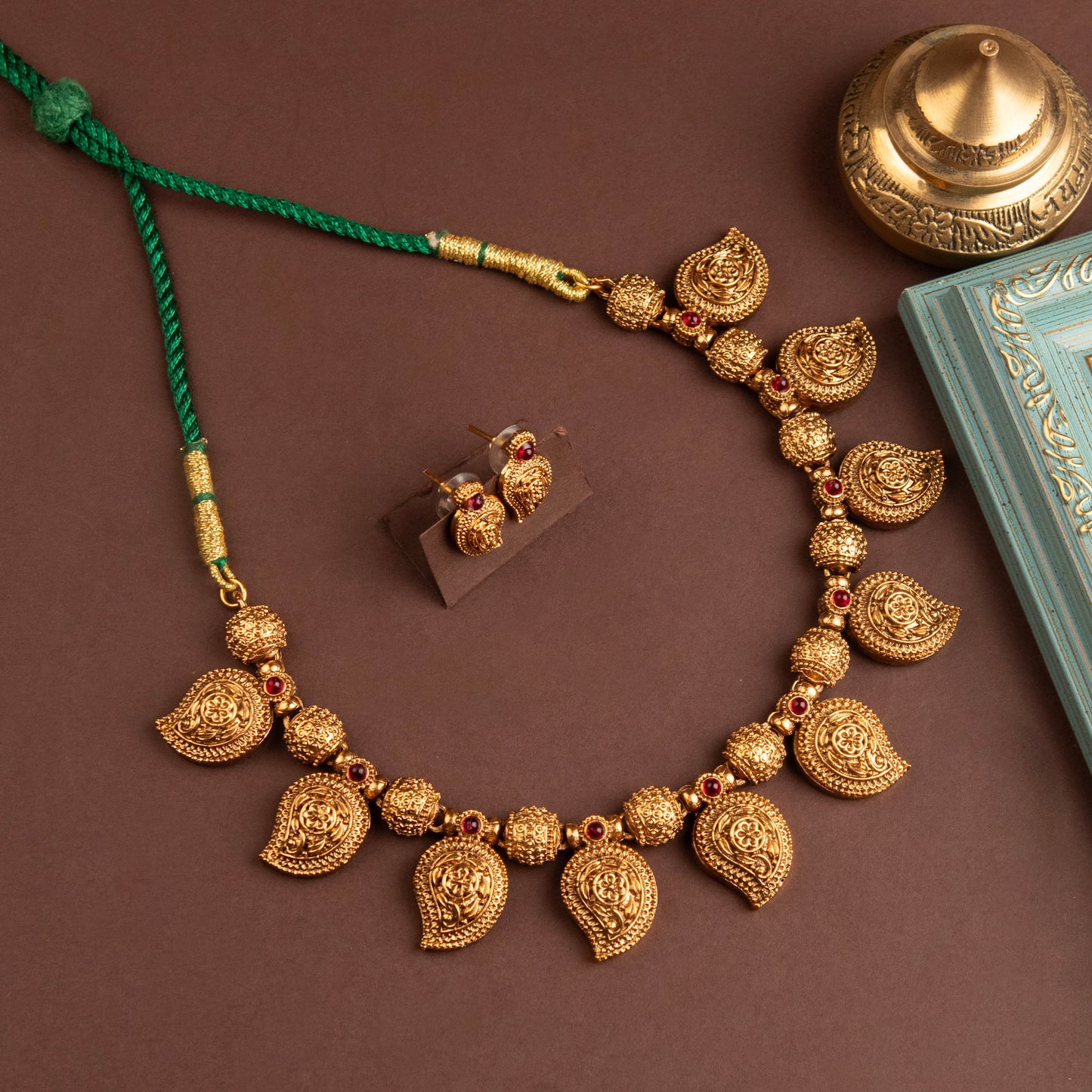 Necklace 037