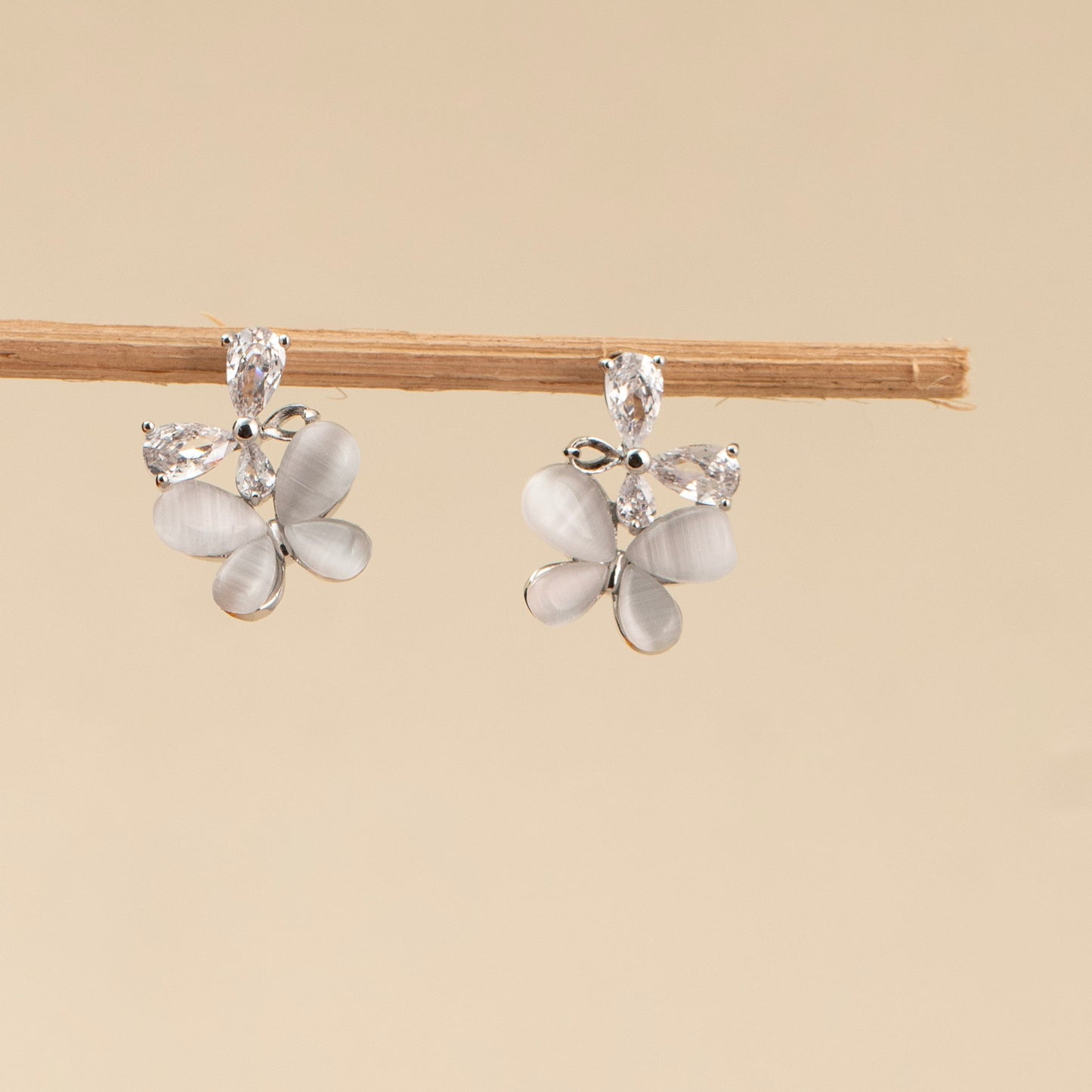 Fancy Earrings E377