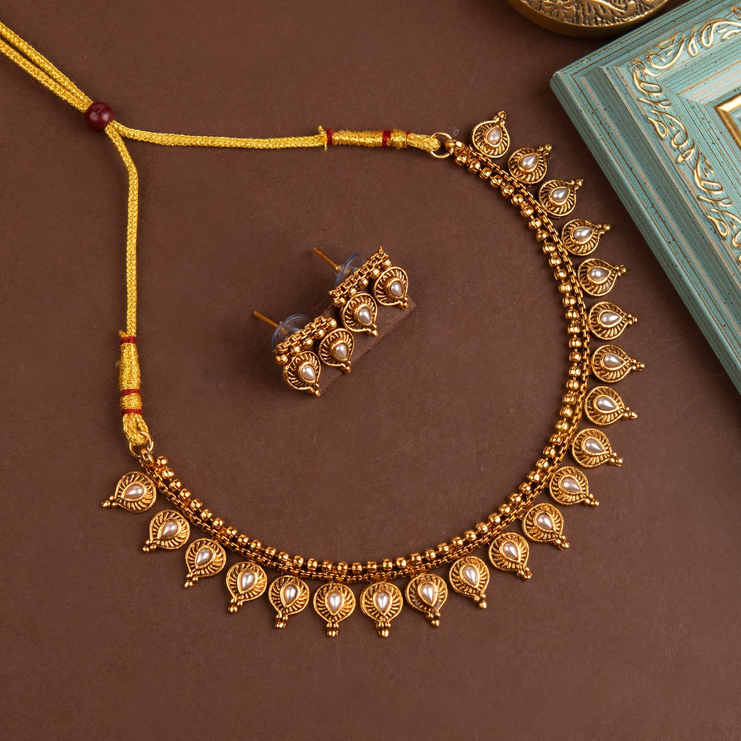 Necklace 402