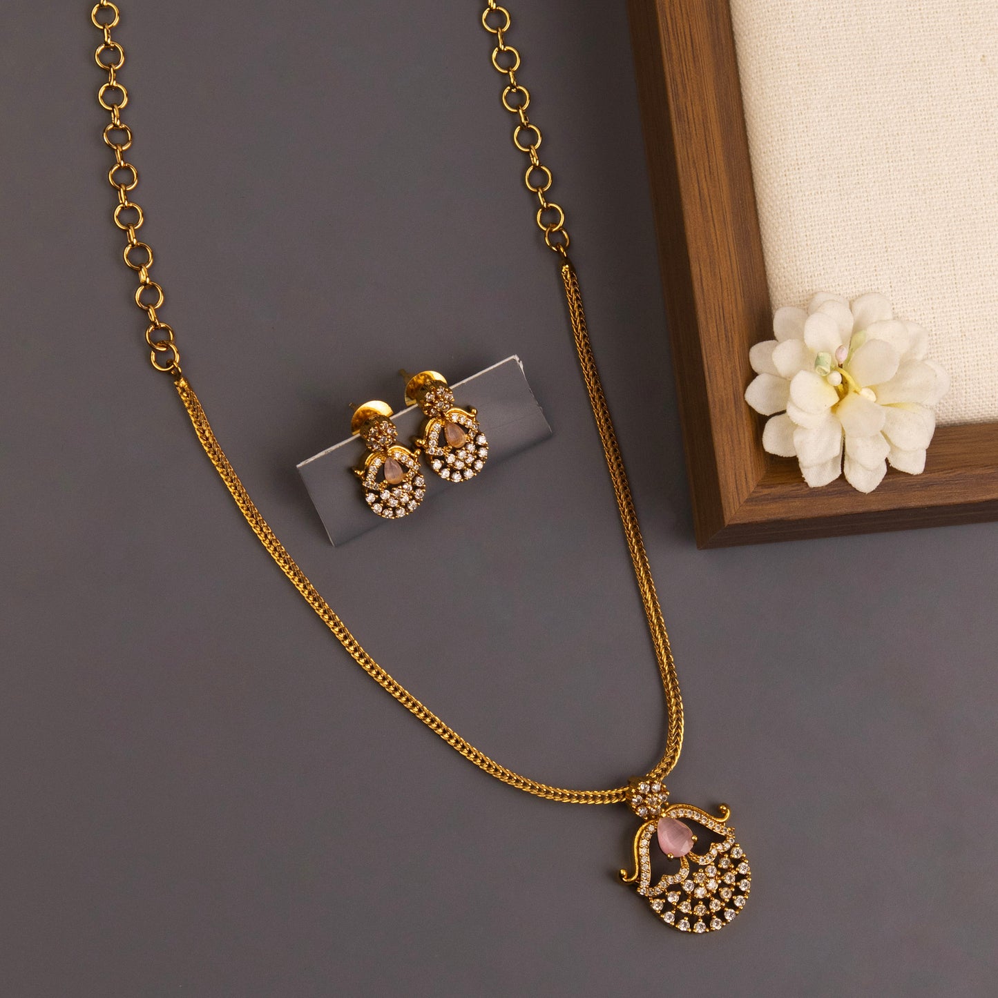 Necklace 784