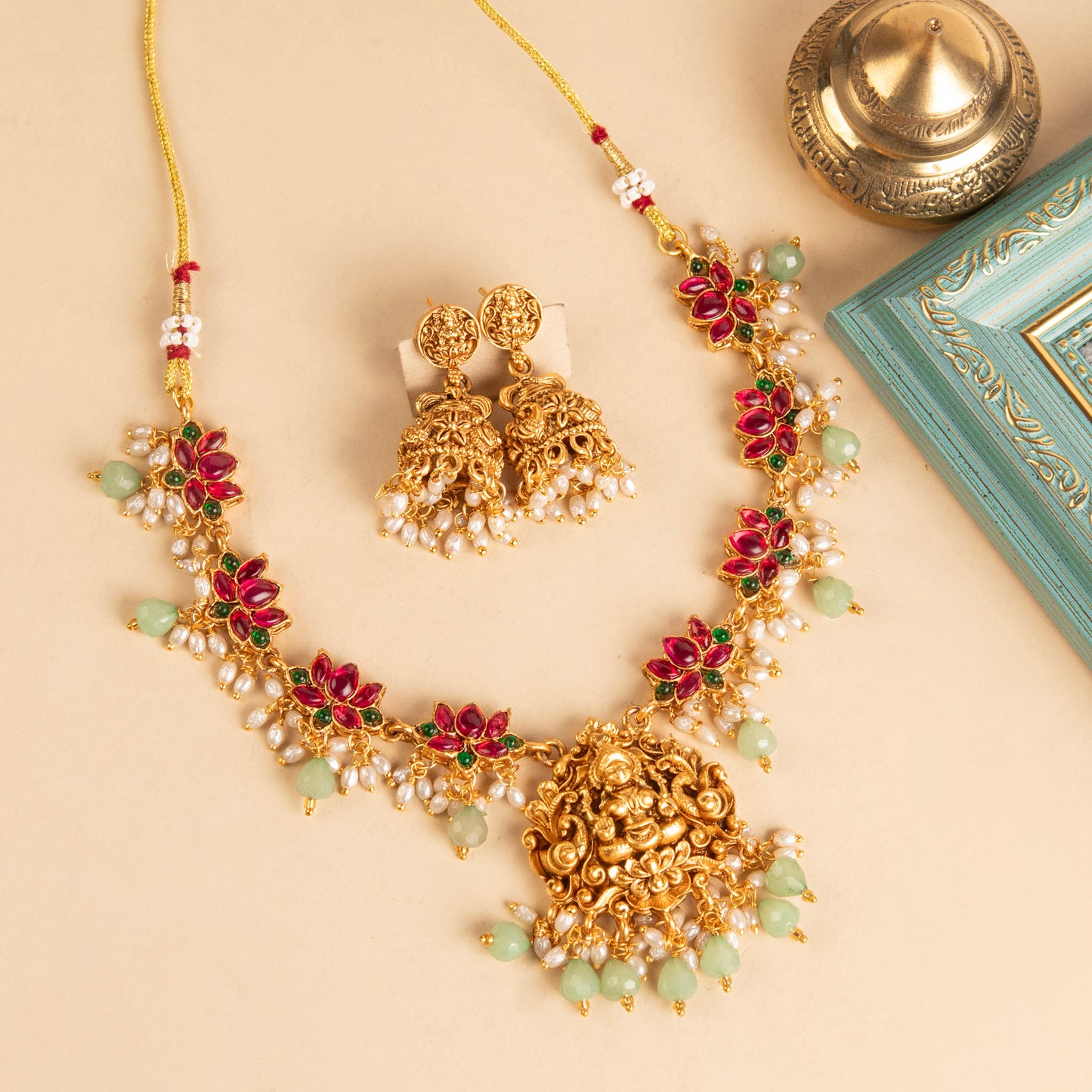 Necklace 266