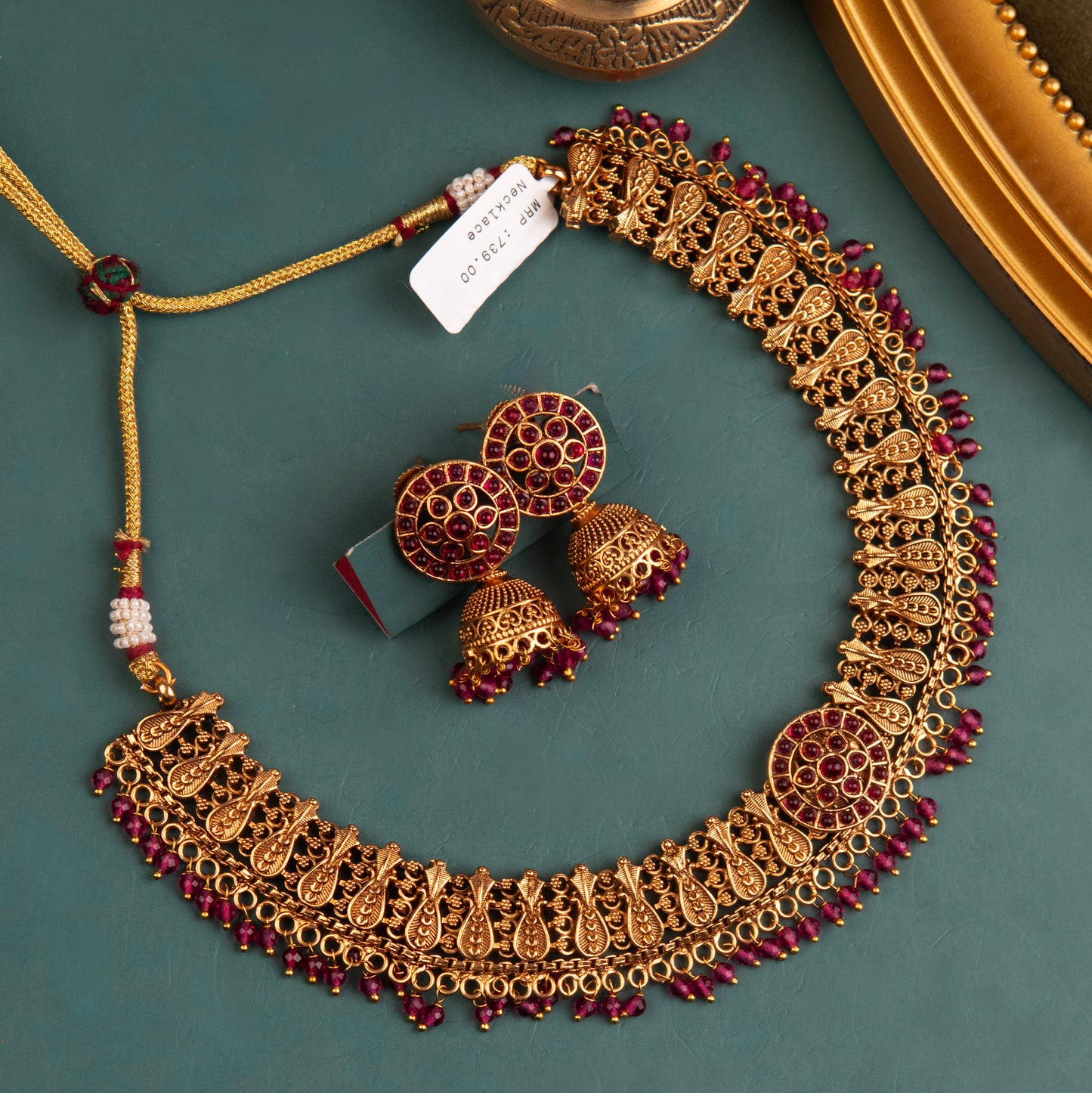 Necklace 197