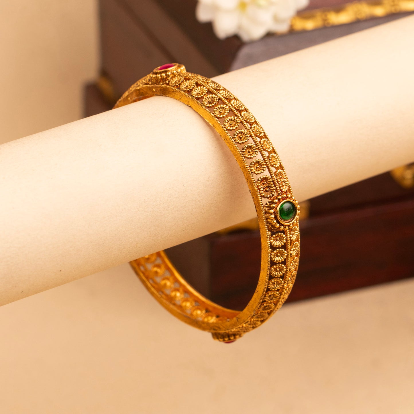 Antique Bangle B317