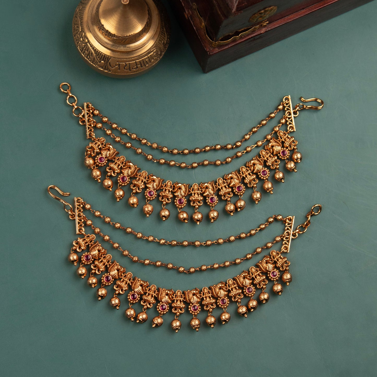 Premium Ear Chain EC23