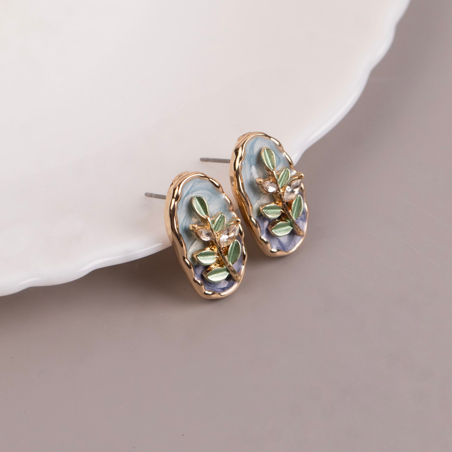 Stud Earrings E218