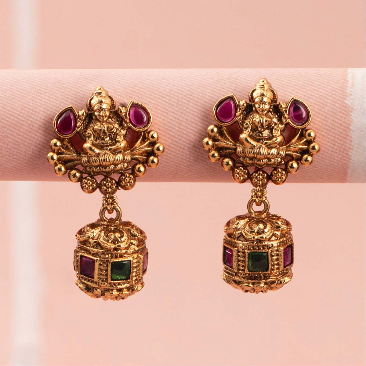 Premium Antique Earrings E412