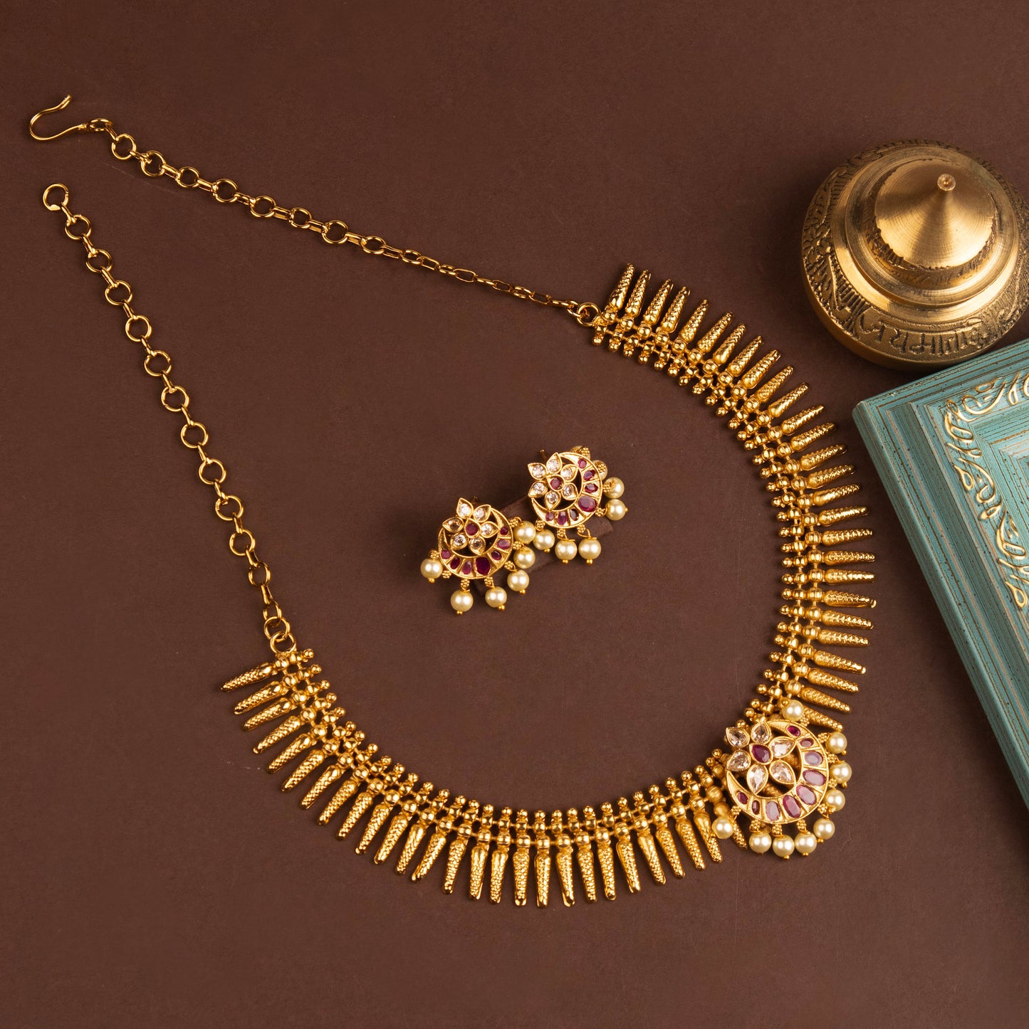 Necklace 833