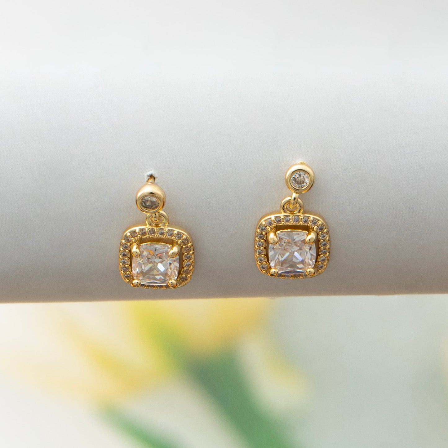 Fancy Earrings E308