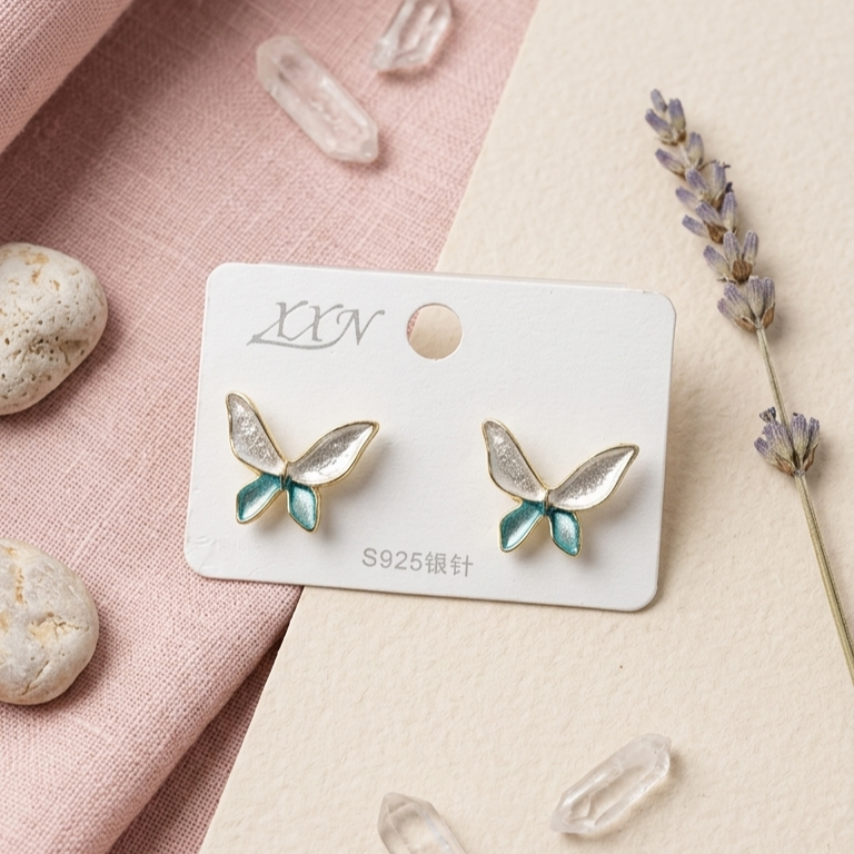 Stud Earrings E1079