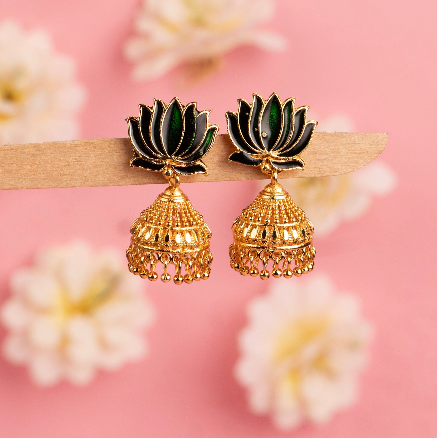 Antique Earrings E026
