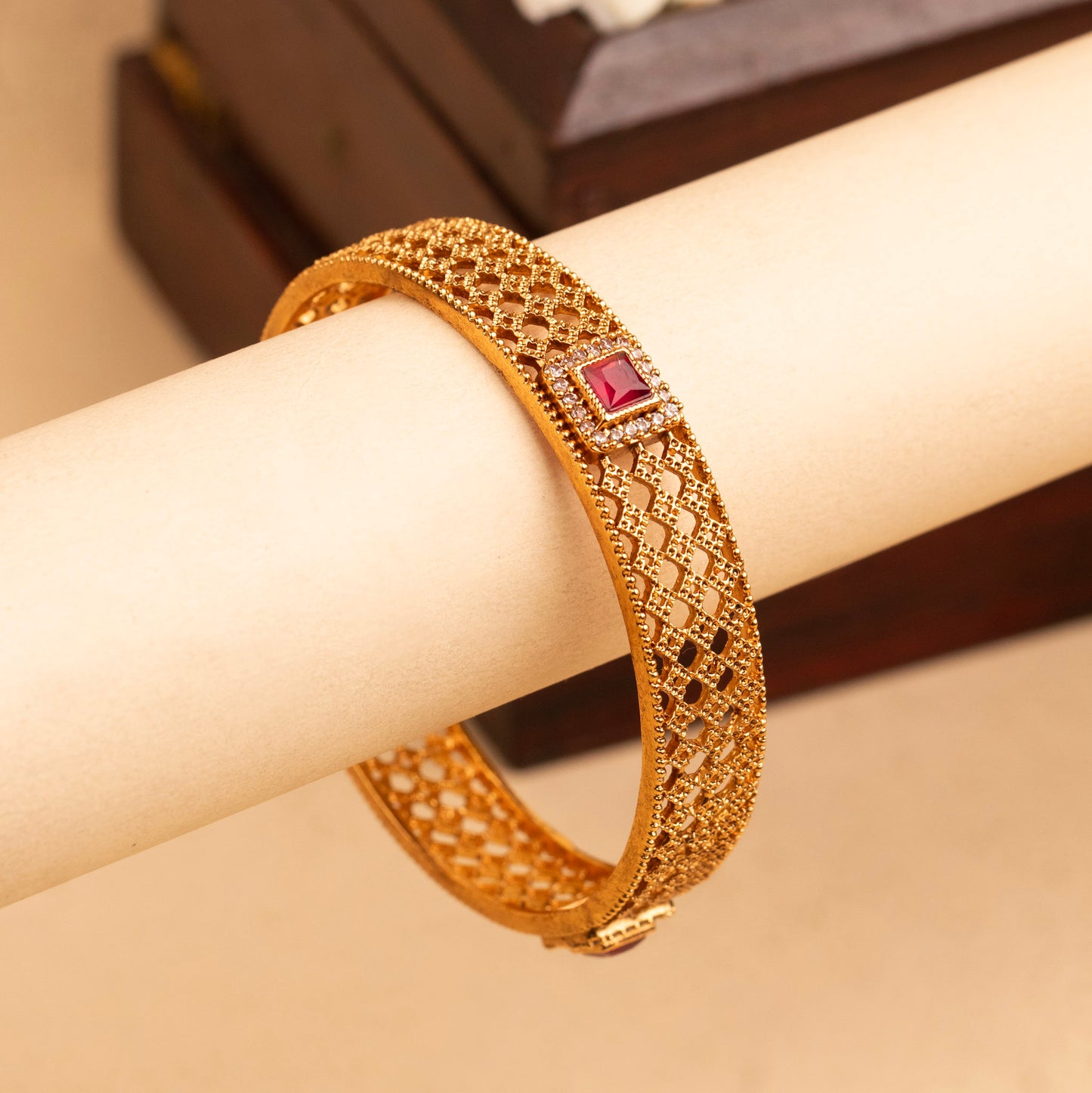 Antique Bangle B324