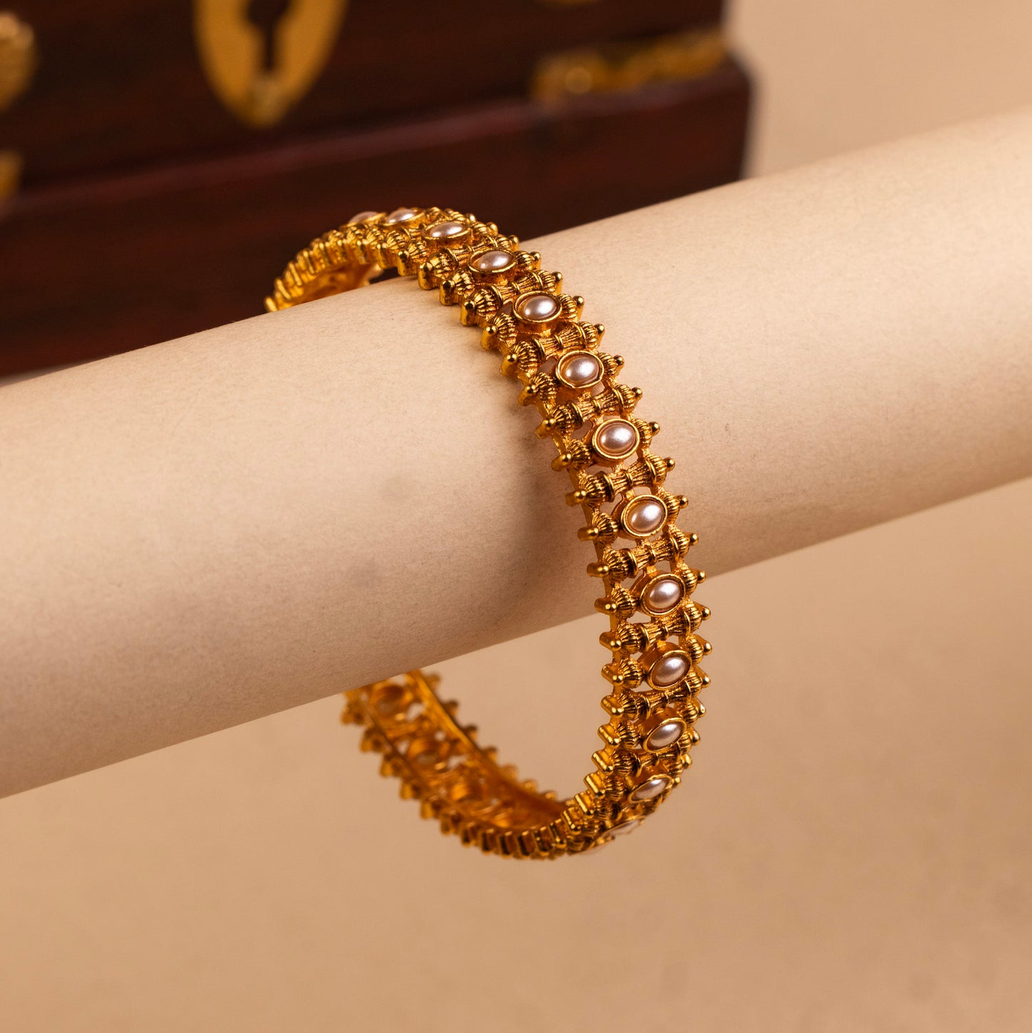 Antique Bangle B339