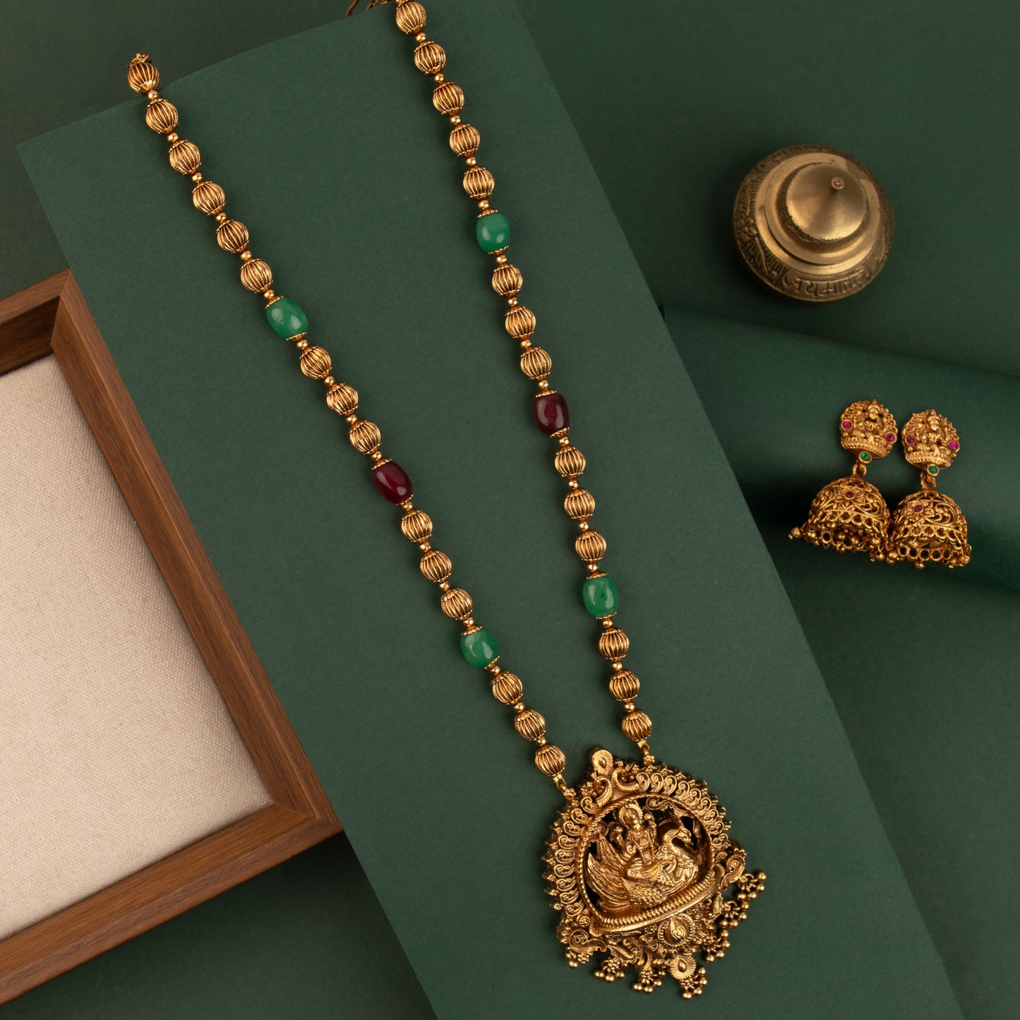 Necklace 640