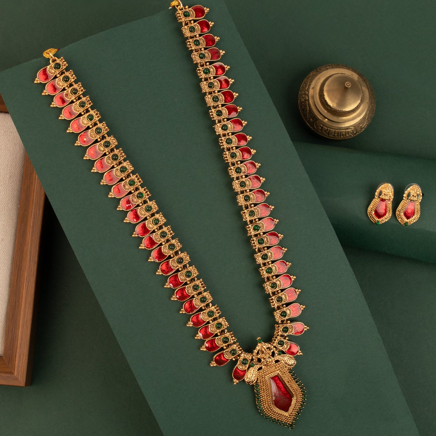 Necklace 682
