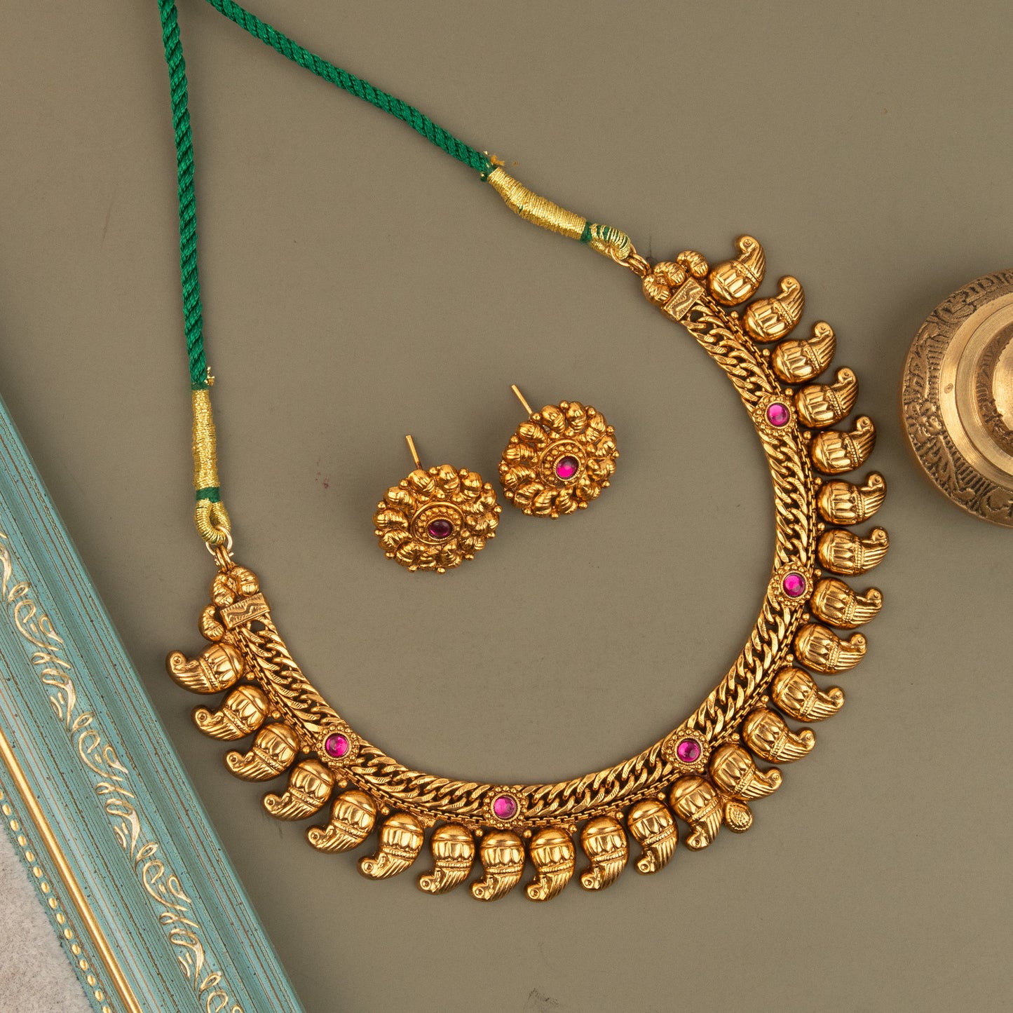 Necklace 205