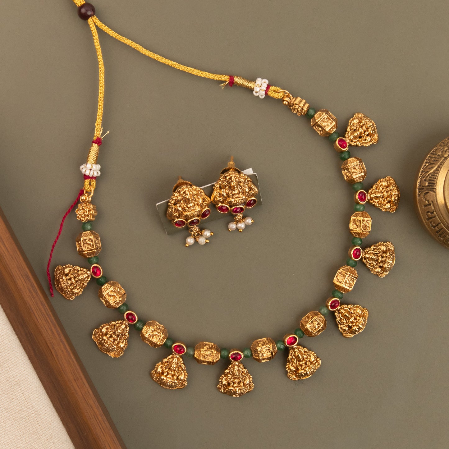 Necklace 933