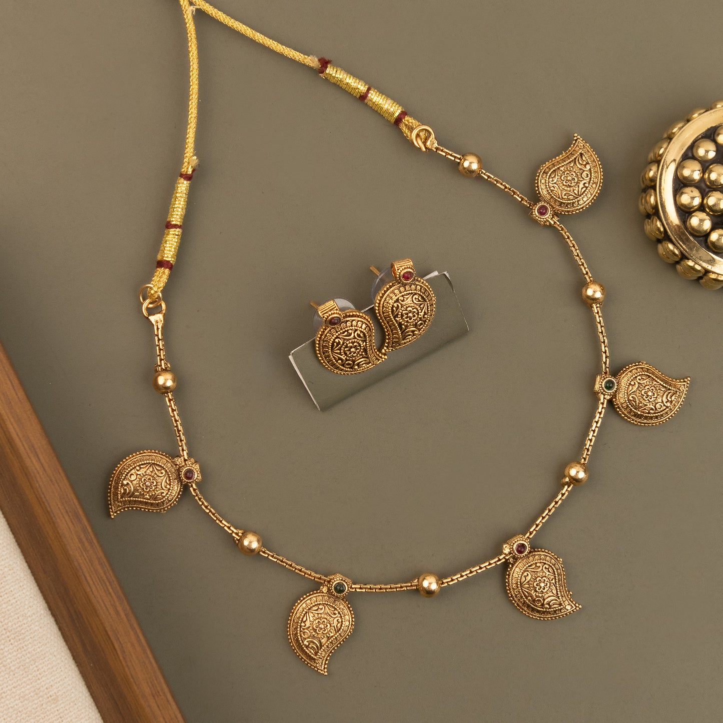 Necklace 204