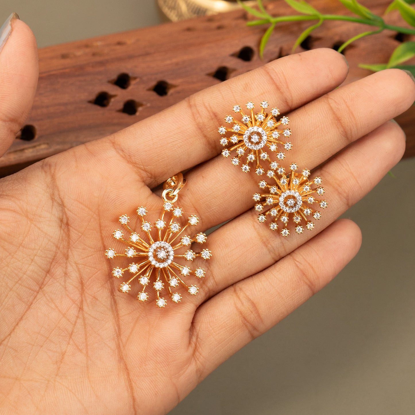 AD Pendant With Stud Earrings E1331
