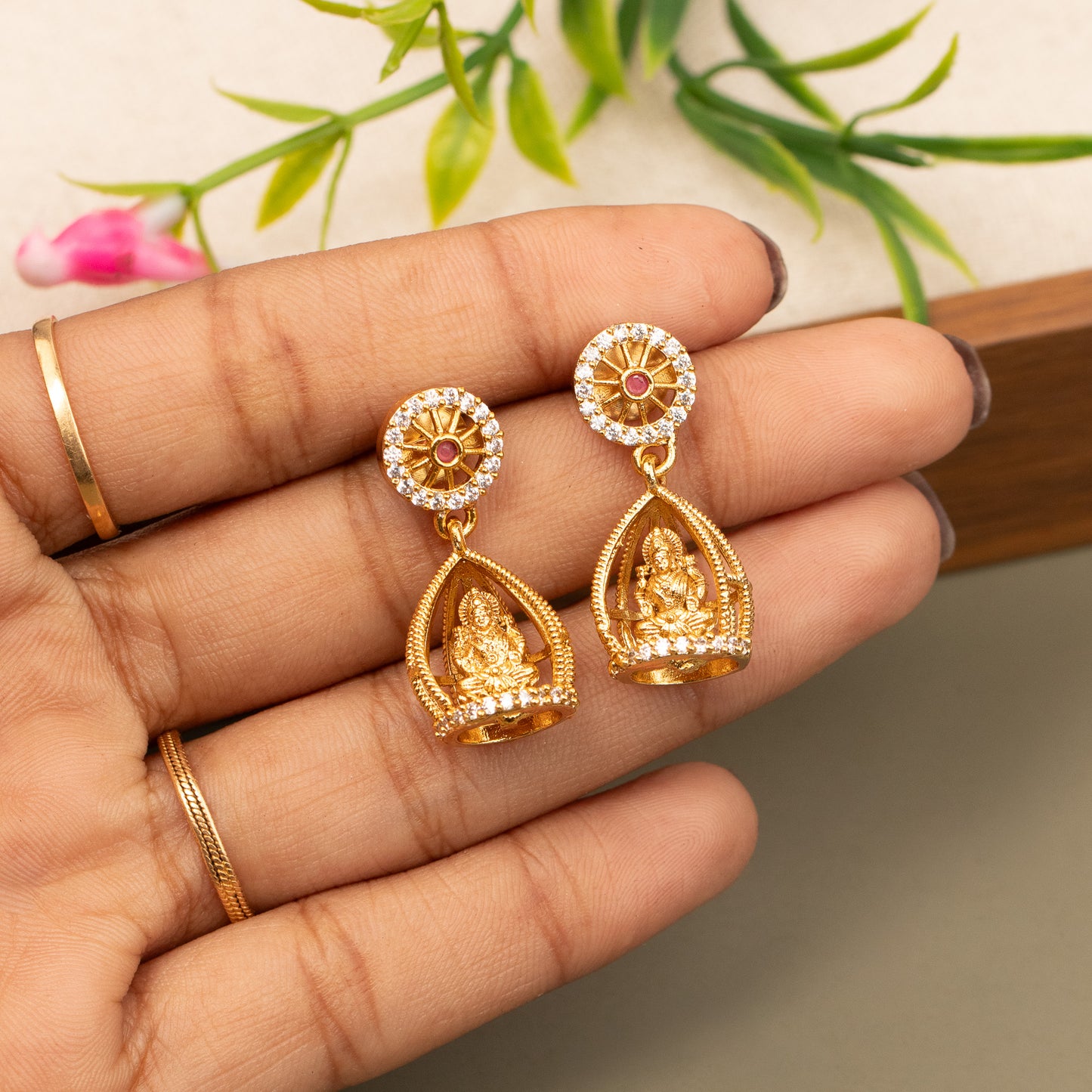 Antique Gold Plated Earrings E1352