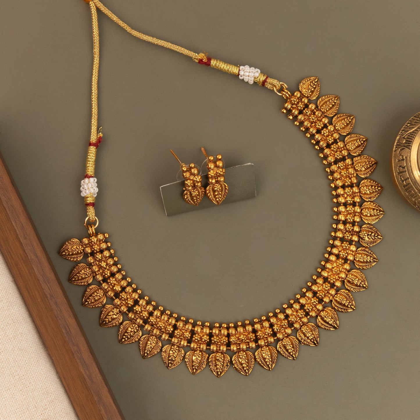 Necklace 883