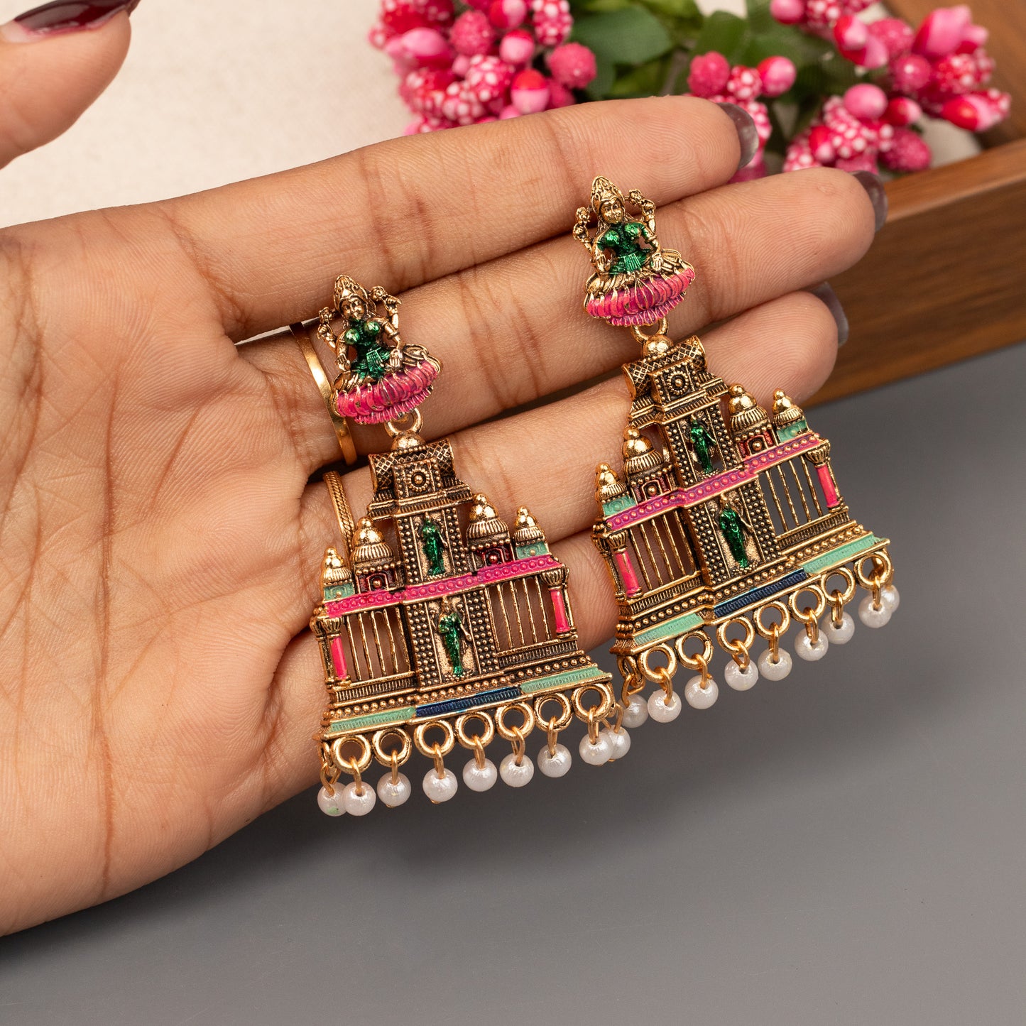 Antique Earrings E1394