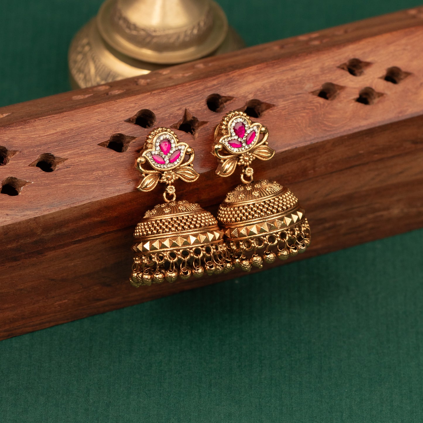 Antique Earrings E1411
