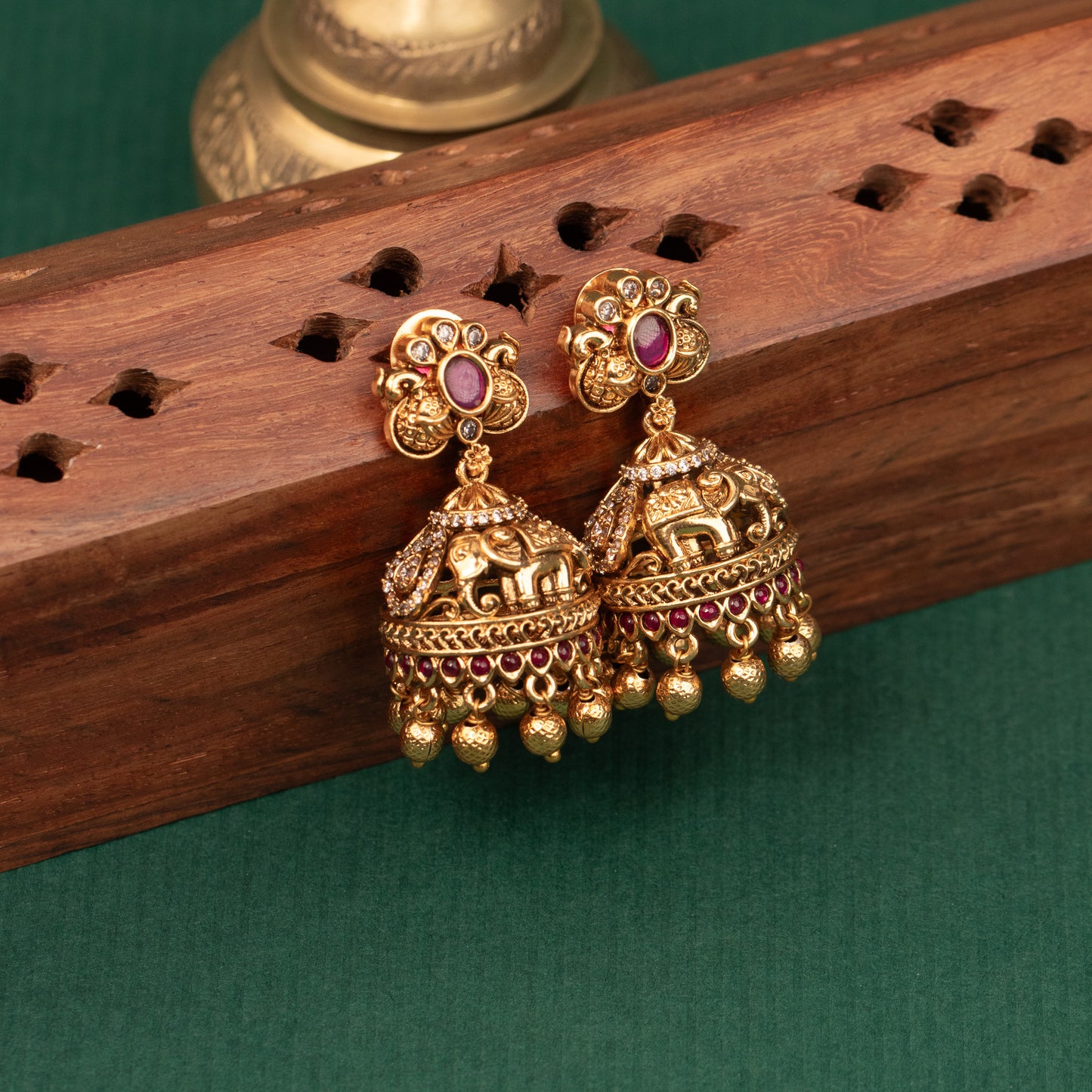 Antique Earrings E1427