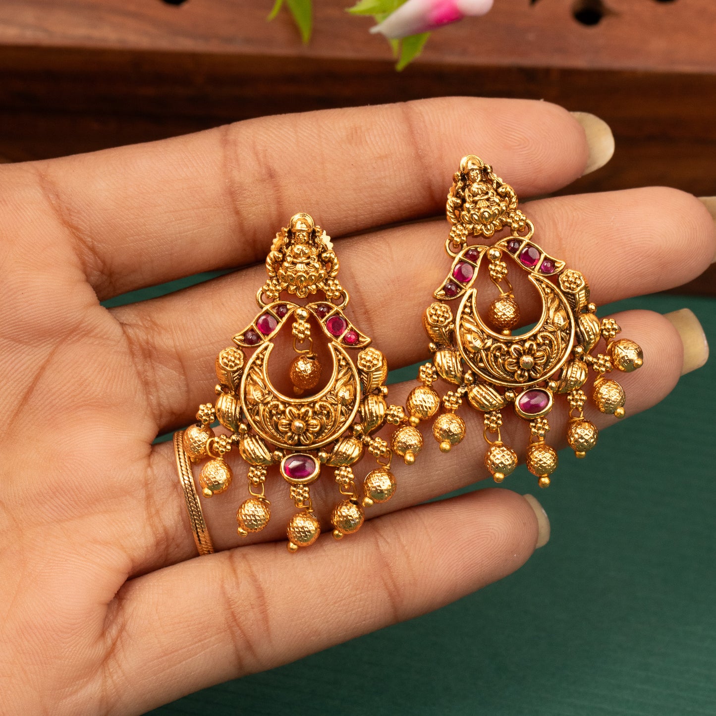 Antique Earrings E1461