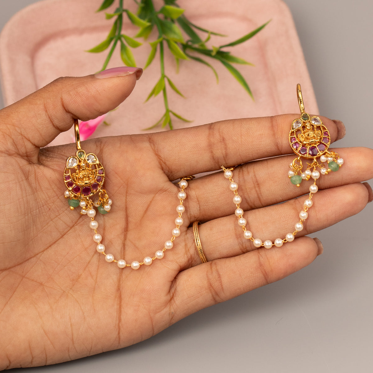 Antique Earrings E1573