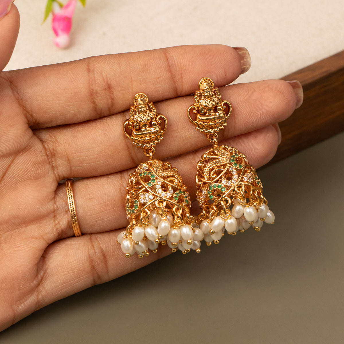 Antique Earrings E1626