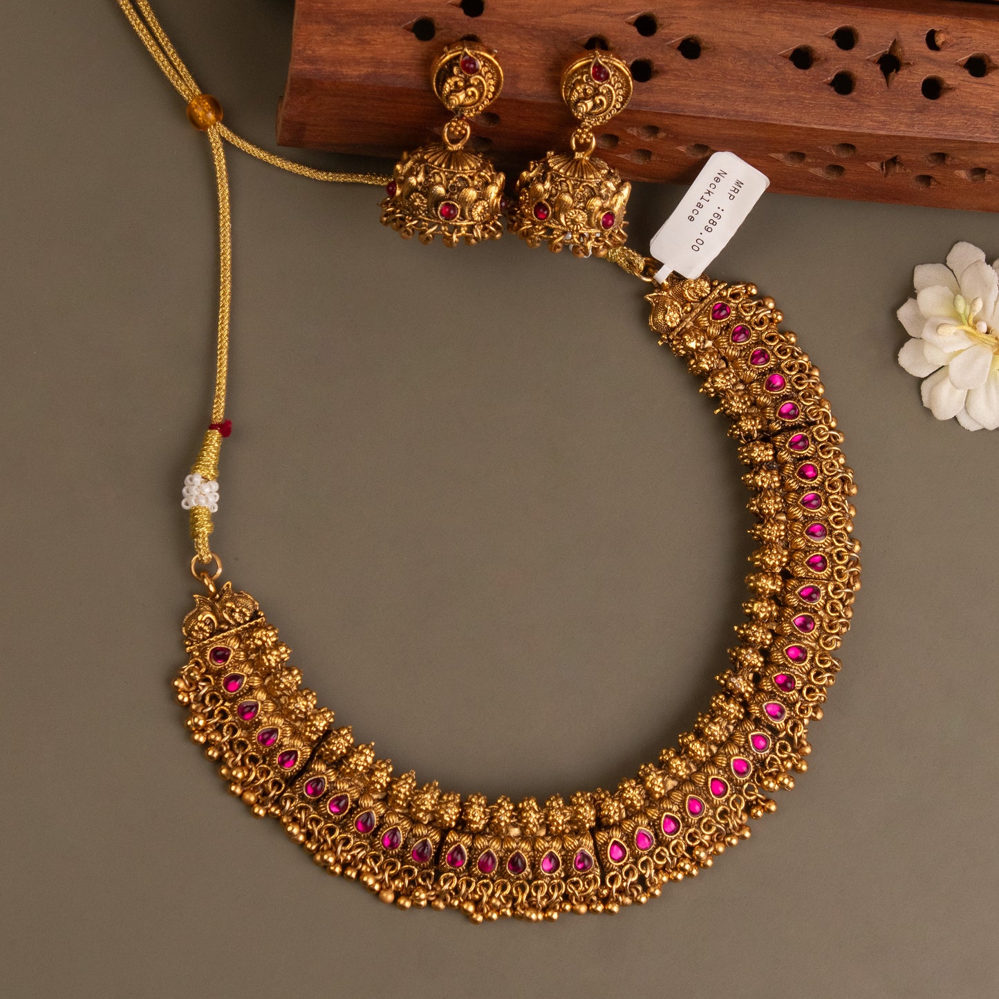 Necklace 201