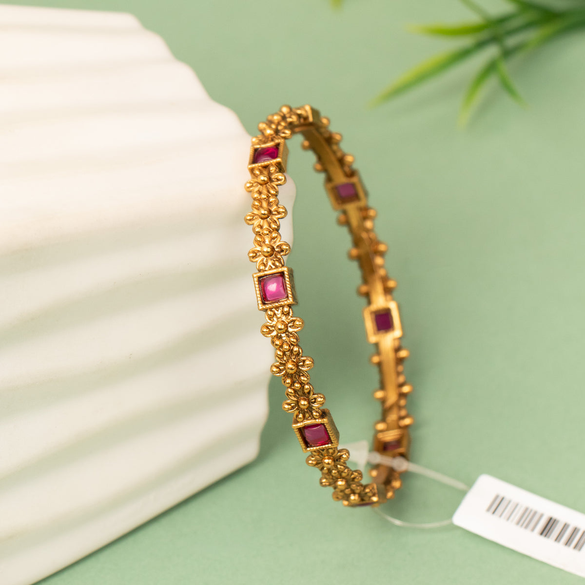 Antique Bangle B670