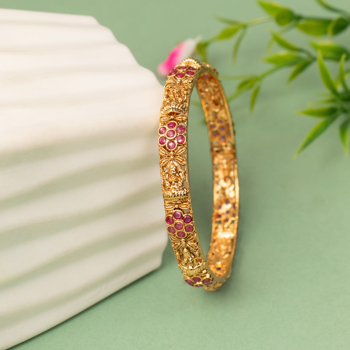 Premium Antique Bangle B672