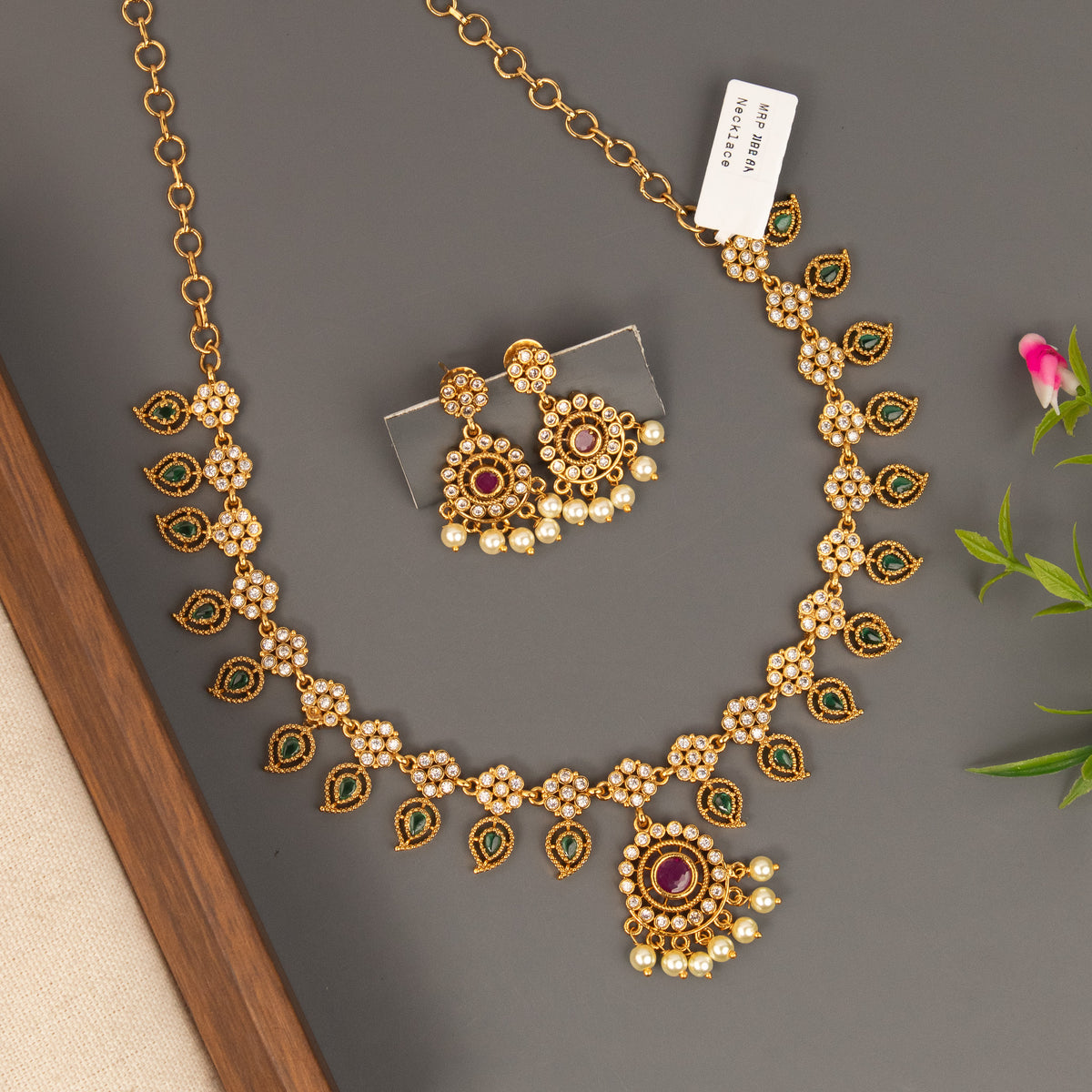 Necklace N1585