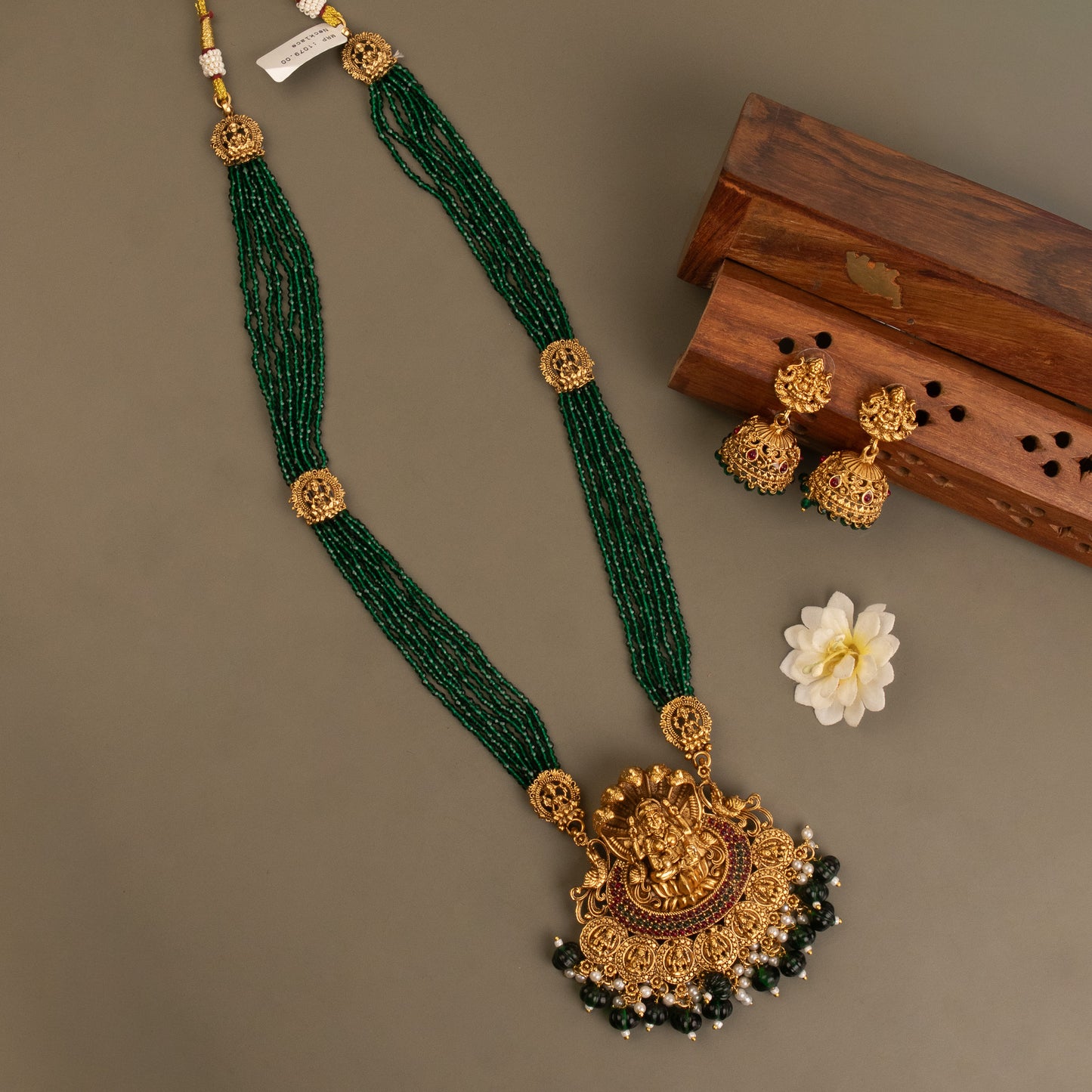 Necklace 439