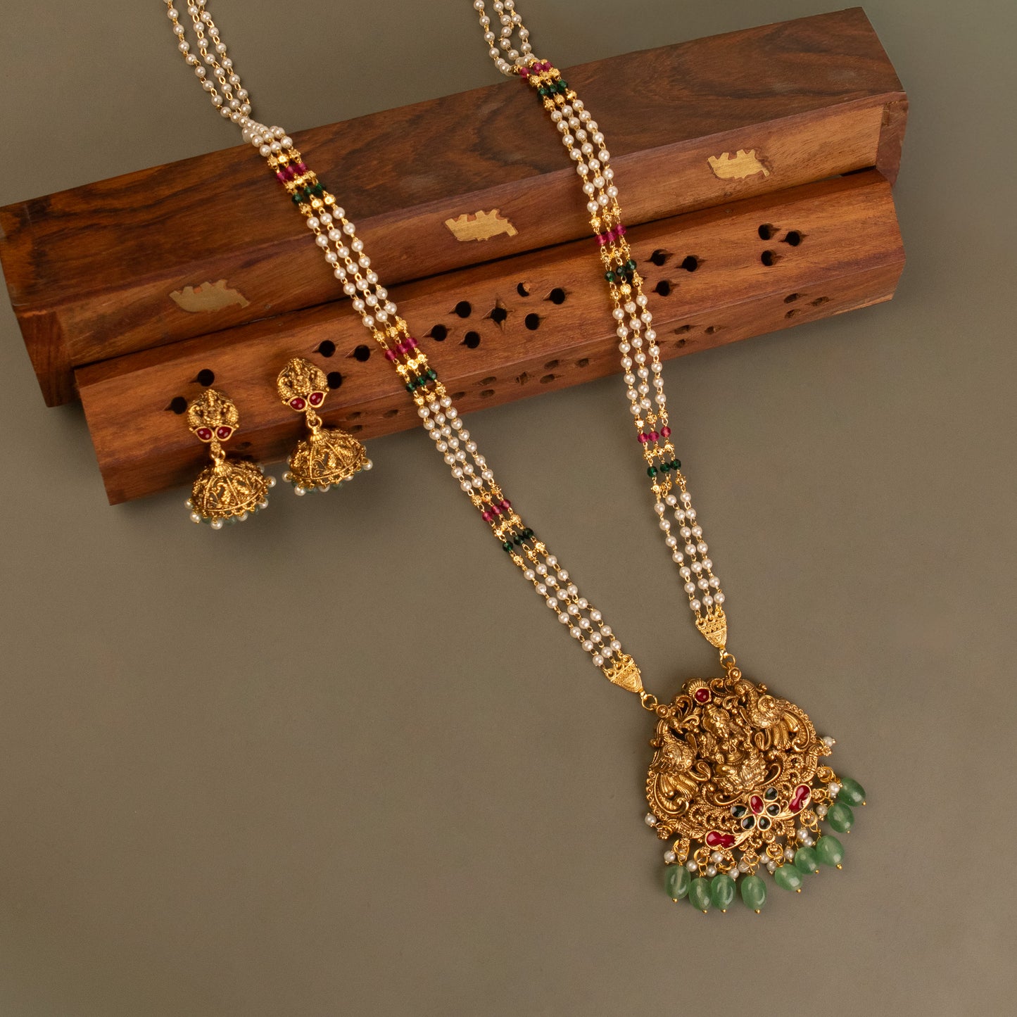 Necklace 002
