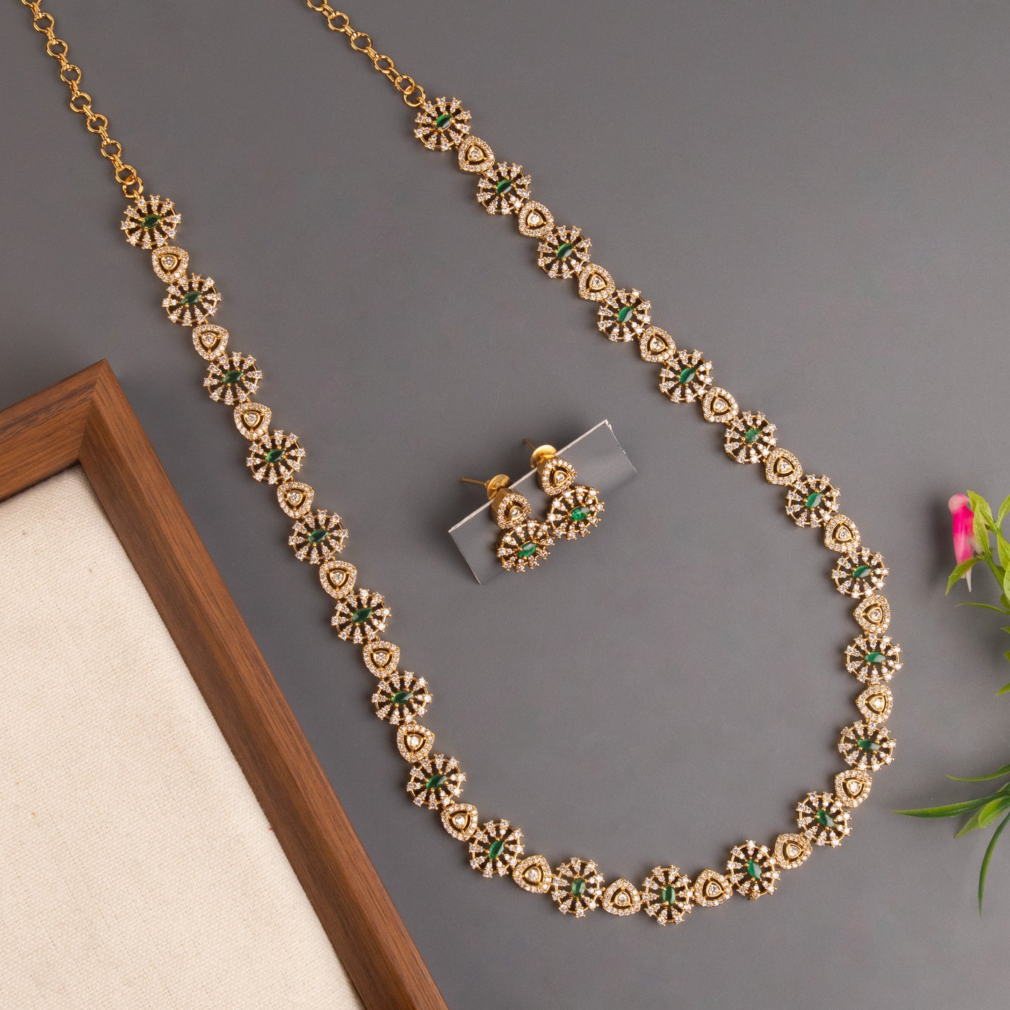 Necklace 381