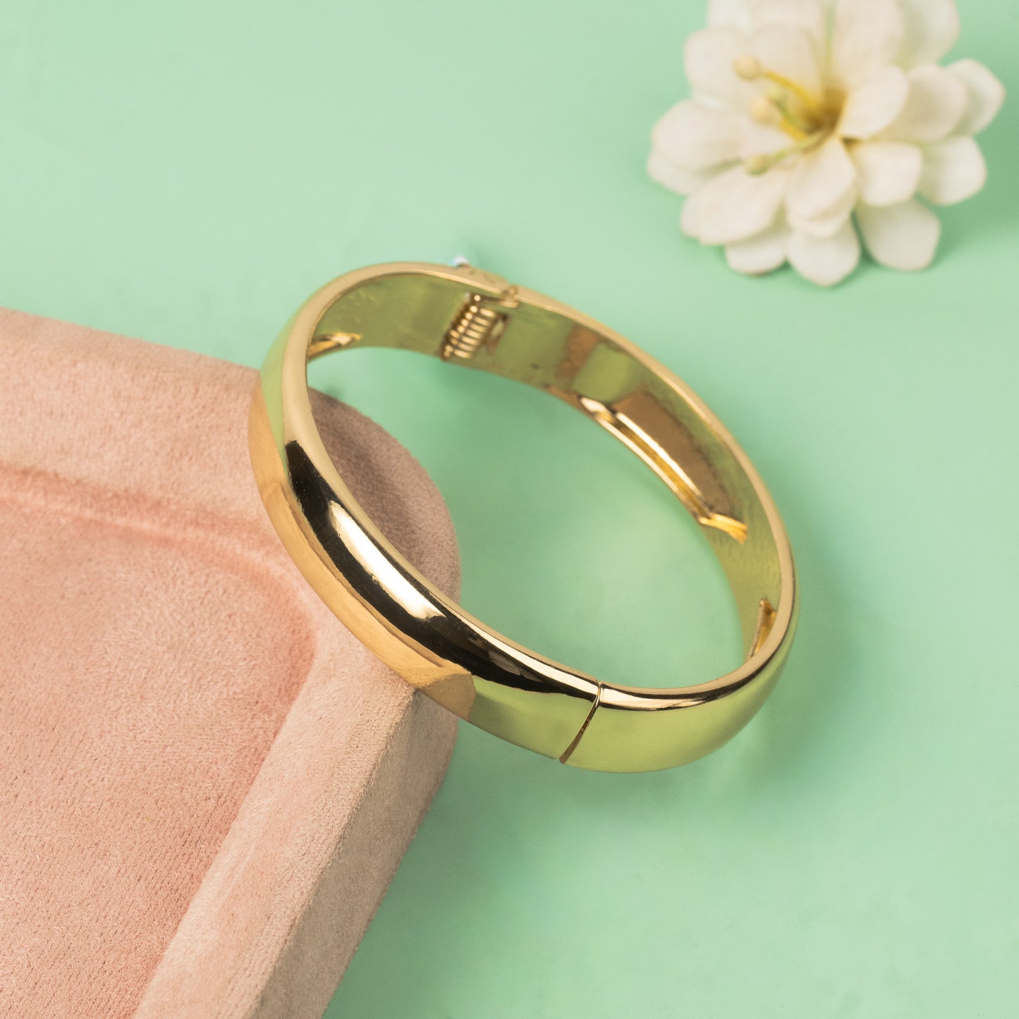Cuff Bangle B571