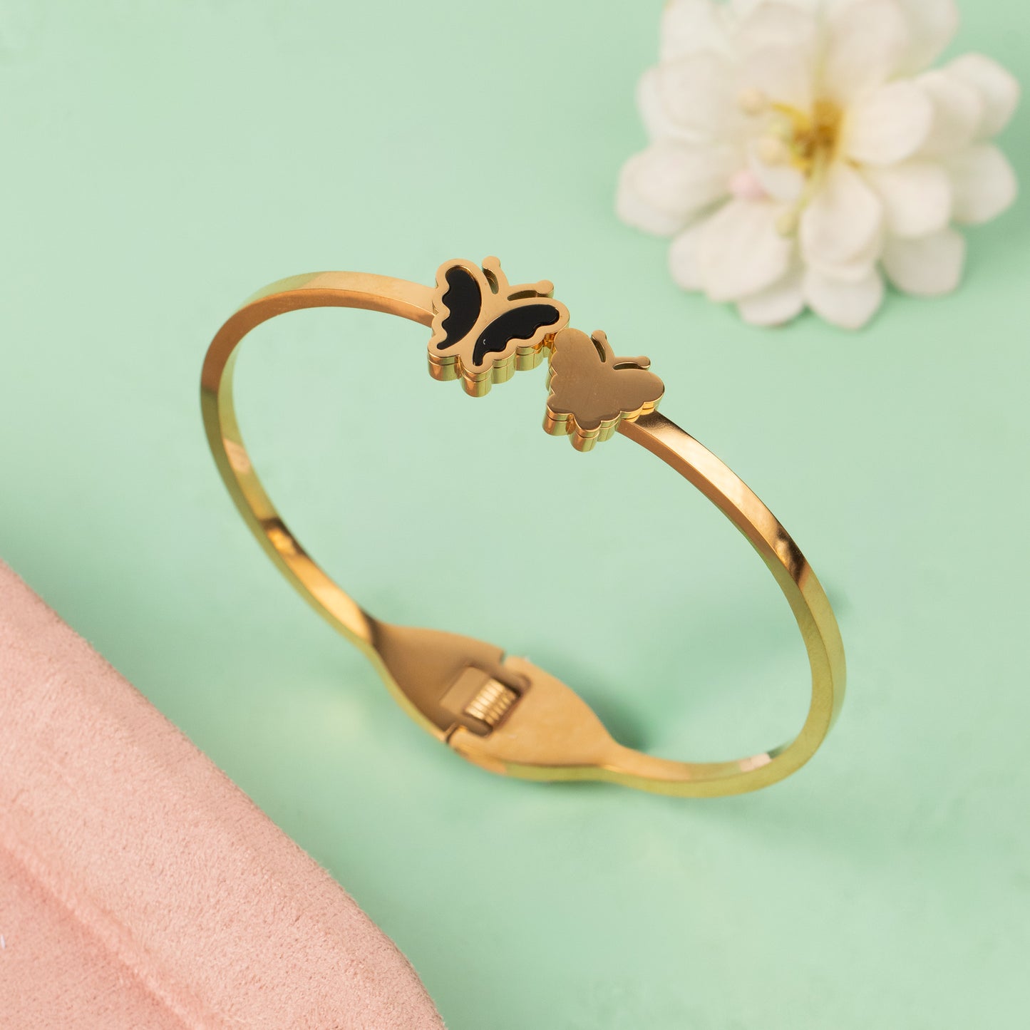 Cuff Bangle B578