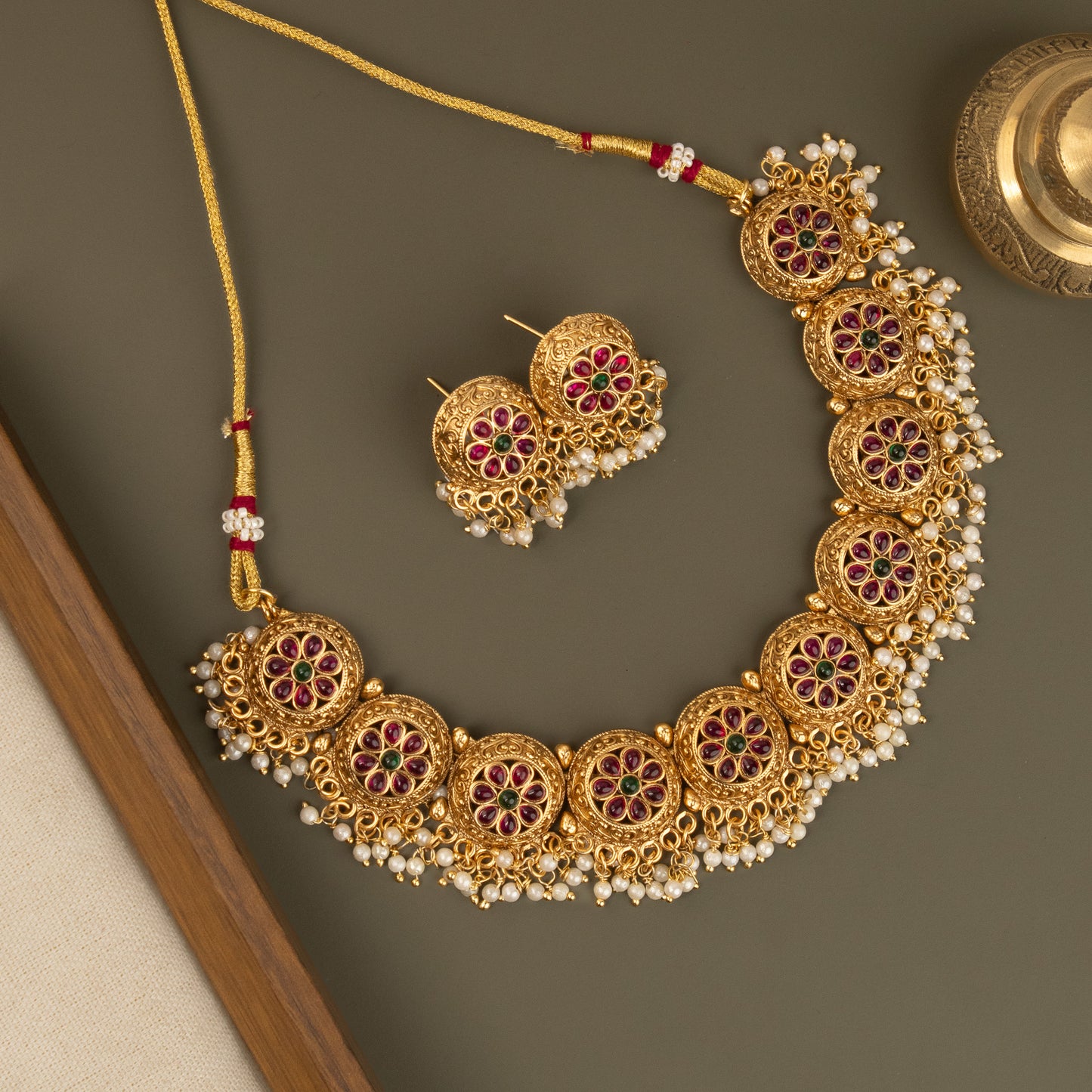 Necklace 683