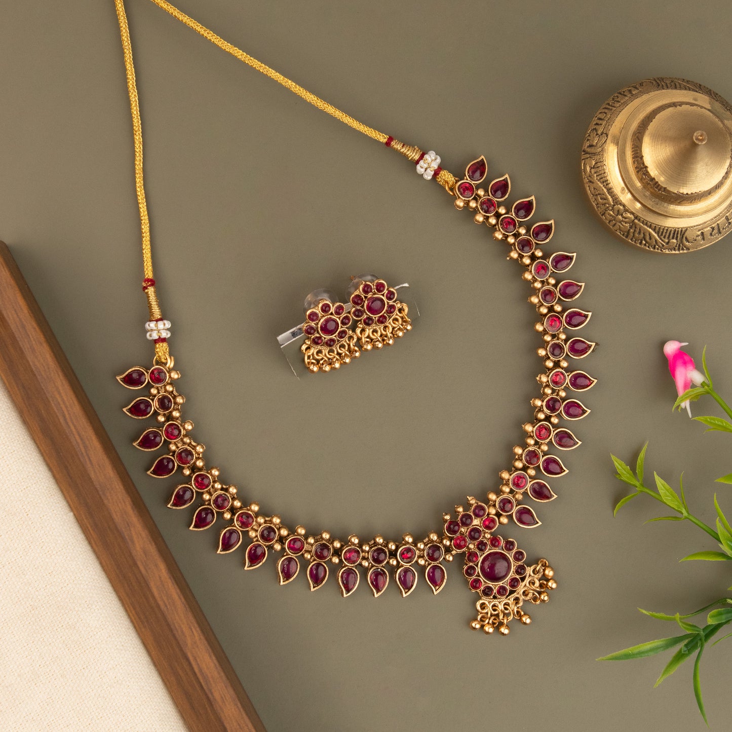 Necklace 978