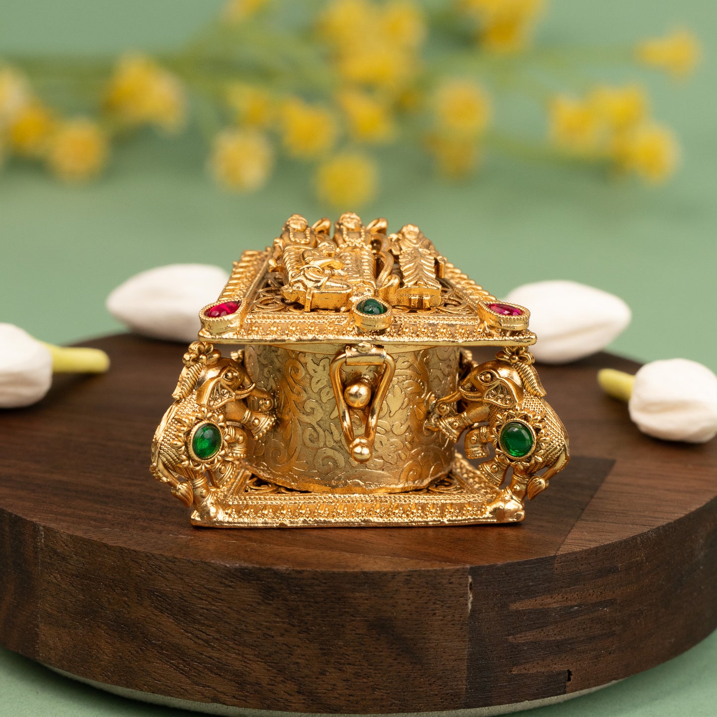 Antique Kumkum box KB09