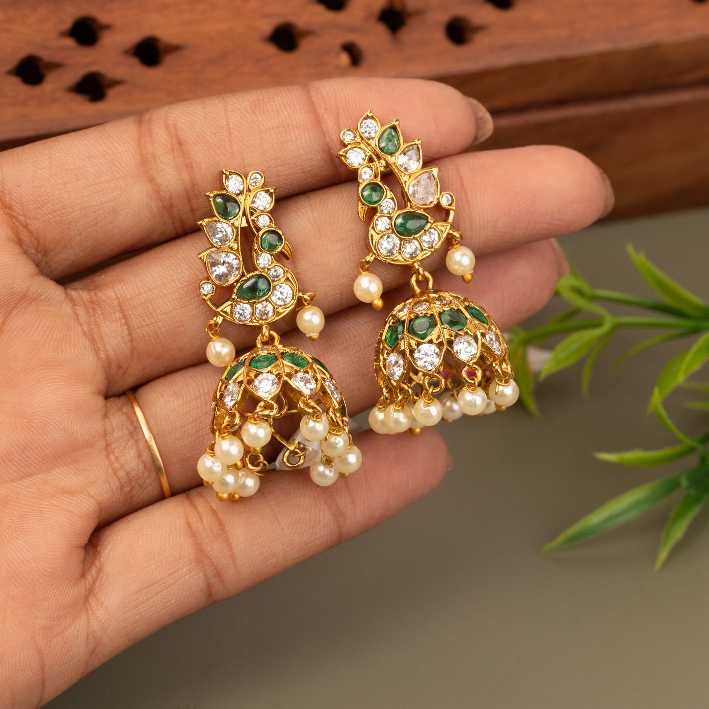 Antique Earrings E1101