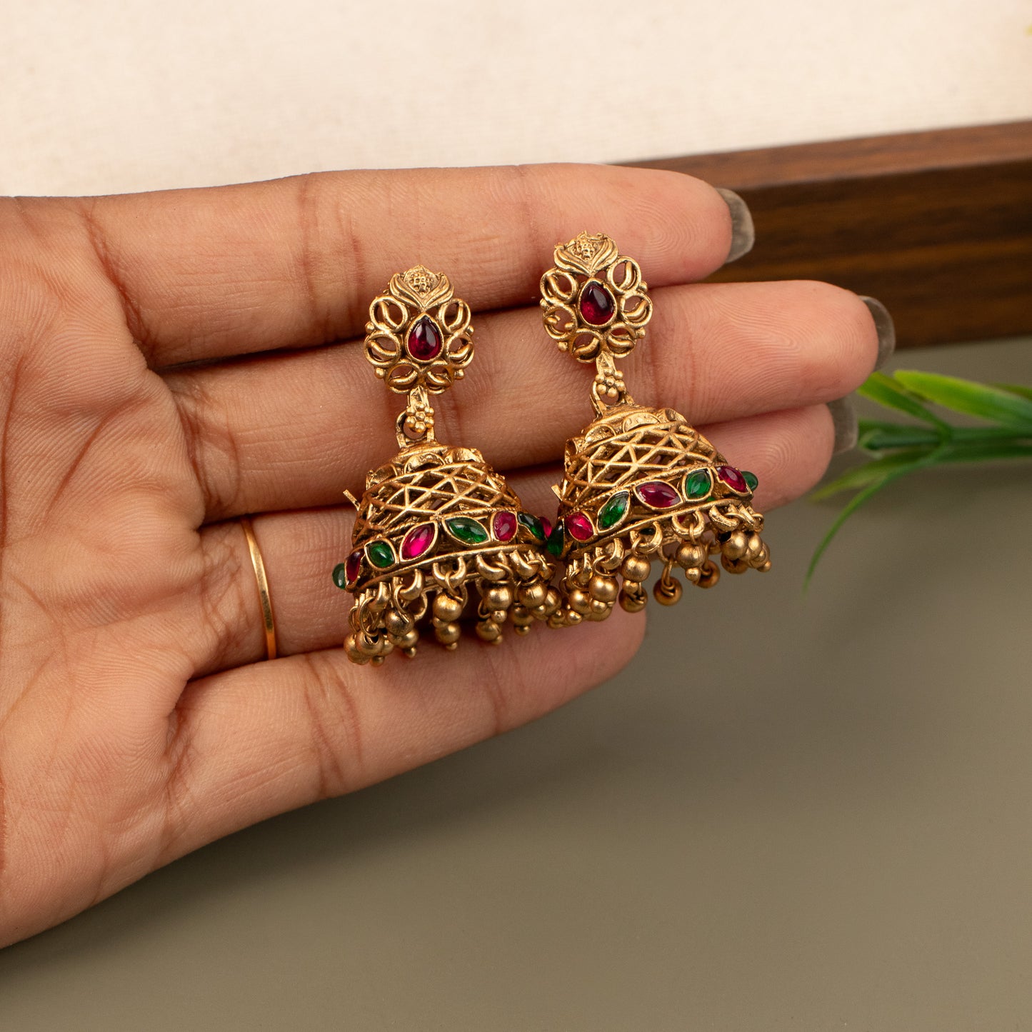 Antique Earrings E1142