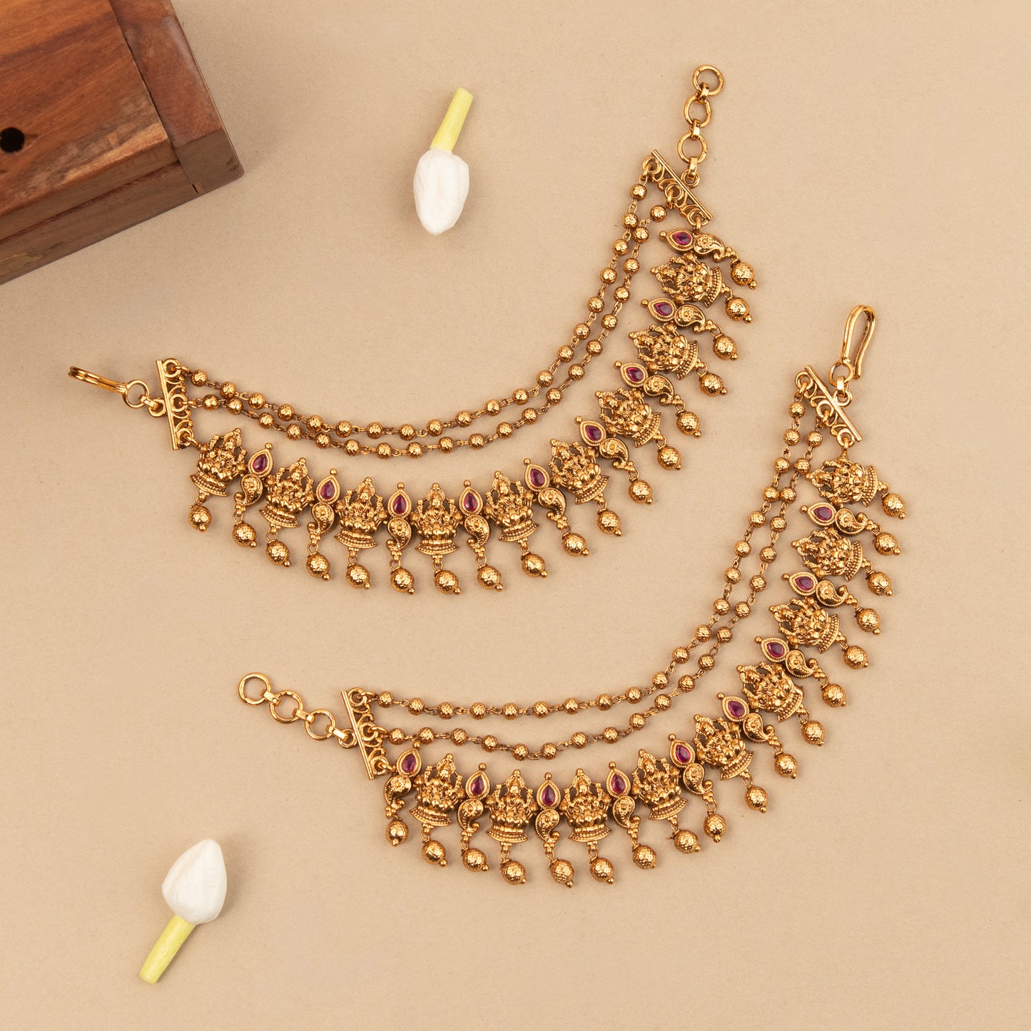 Premium Ear Chain EC89