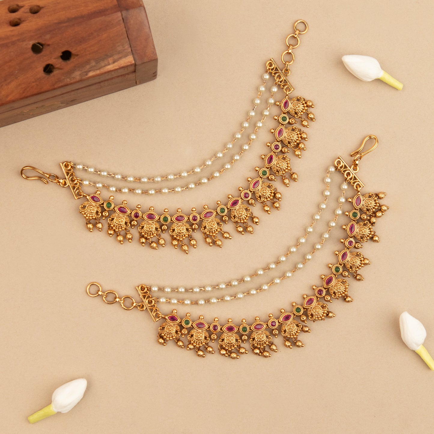 Premium Ear Chain EC94