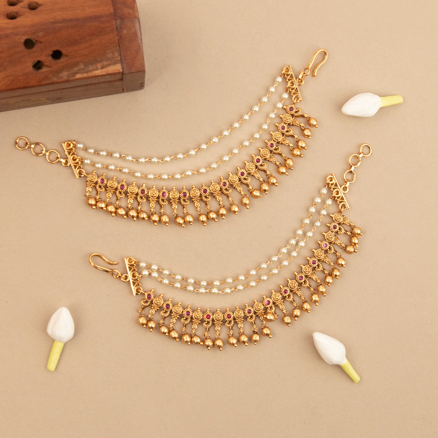 Premium Ear Chain EC93